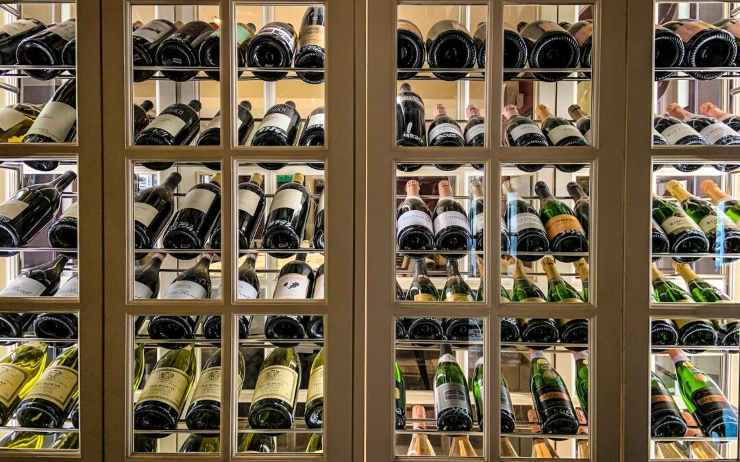 Comment créer une cave à vin sur-mesure pour votre restaurant nos conseils